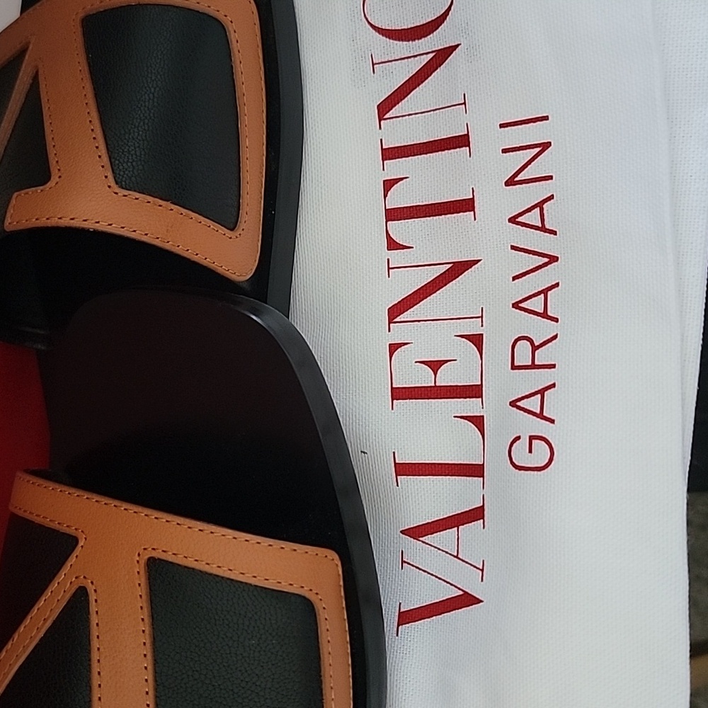 MEN Valentino Black and Brown Logo Slides SIZE 41 - Picture 9 of 10